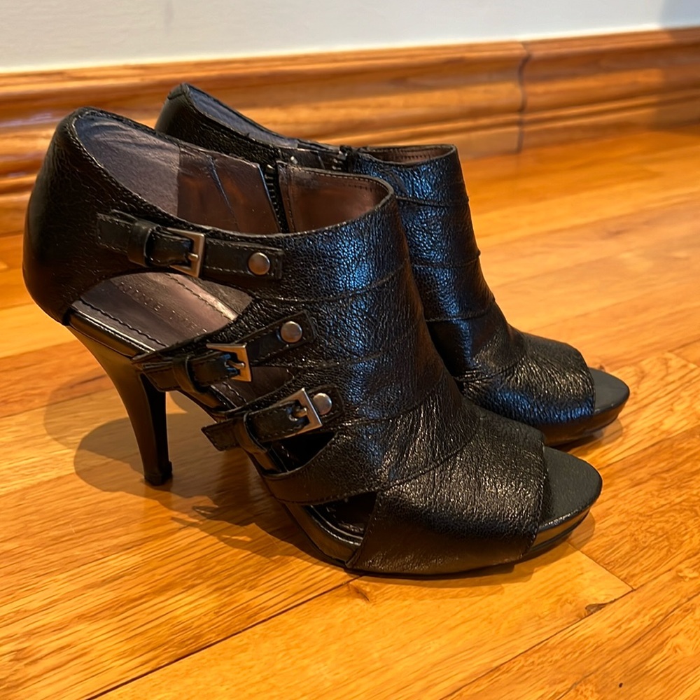 Nine West black open toe bootie with buckles